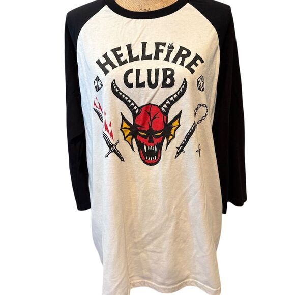 Stranger Things Hellfire Club Women's 3/4 Sleeve Raglan T-Shirt 2XL - Picture 1 of 6